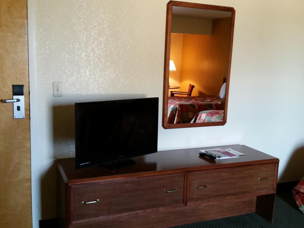 Budget Host Inn Sandusky Rum bild