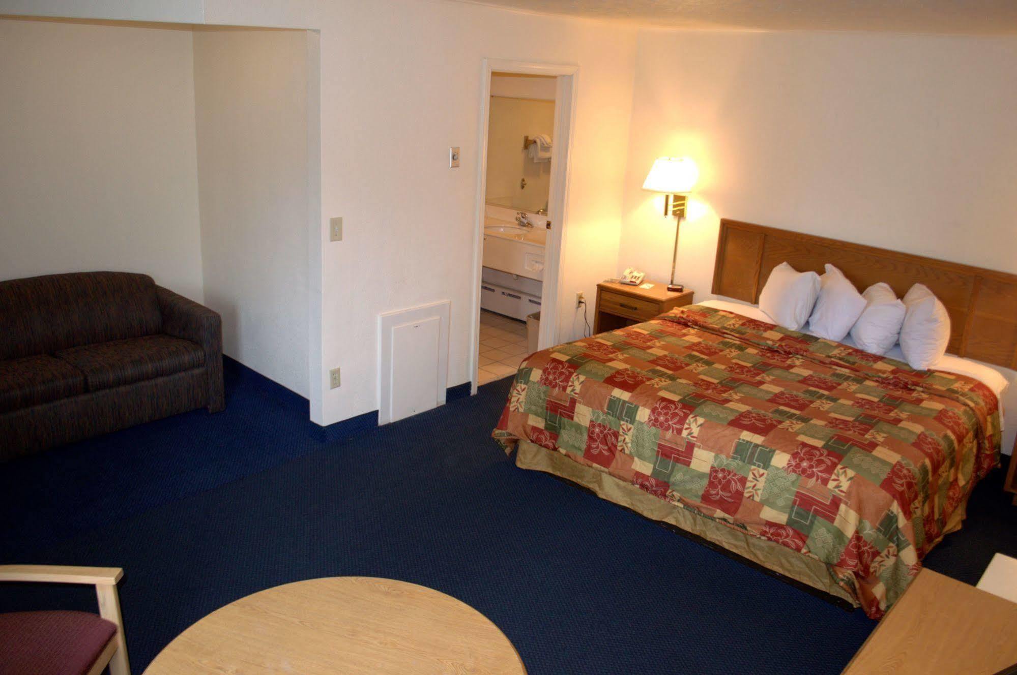 Budget Host Inn Sandusky Exteriör bild