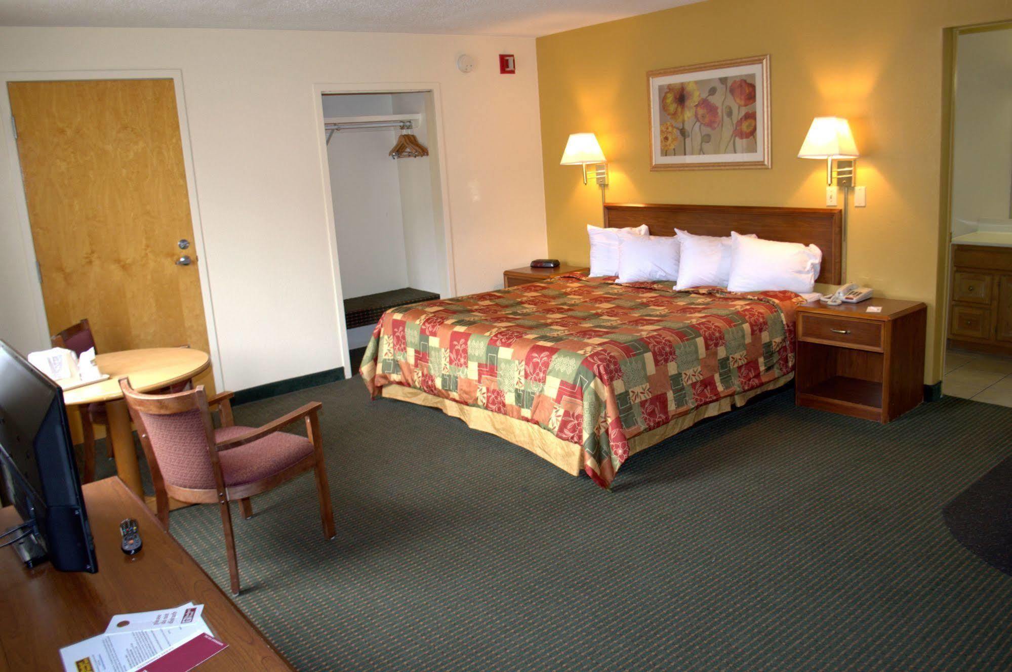 Budget Host Inn Sandusky Exteriör bild